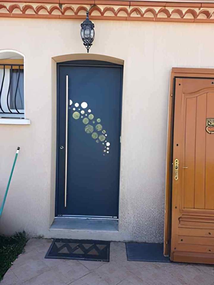 Installation porte sur mesure Castres