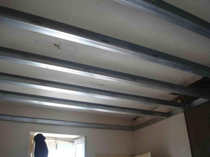 Pose descente de plafonds Castres
